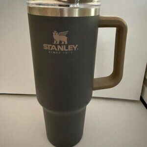 STANLEY - 40 oz Tumbler - Charcoal